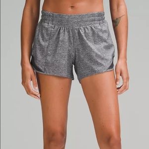 Lululemon Hotty Hot Low-Rise Lined Short 2.5"